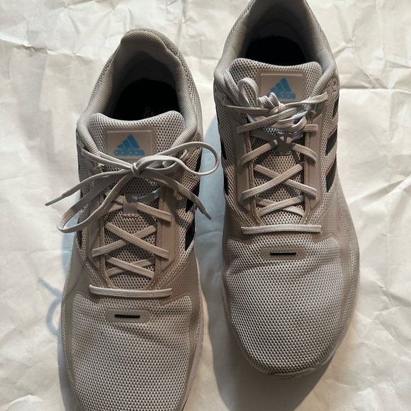 Adidas Men's Light Gray Athletic Shoes - Picture 9 of 15